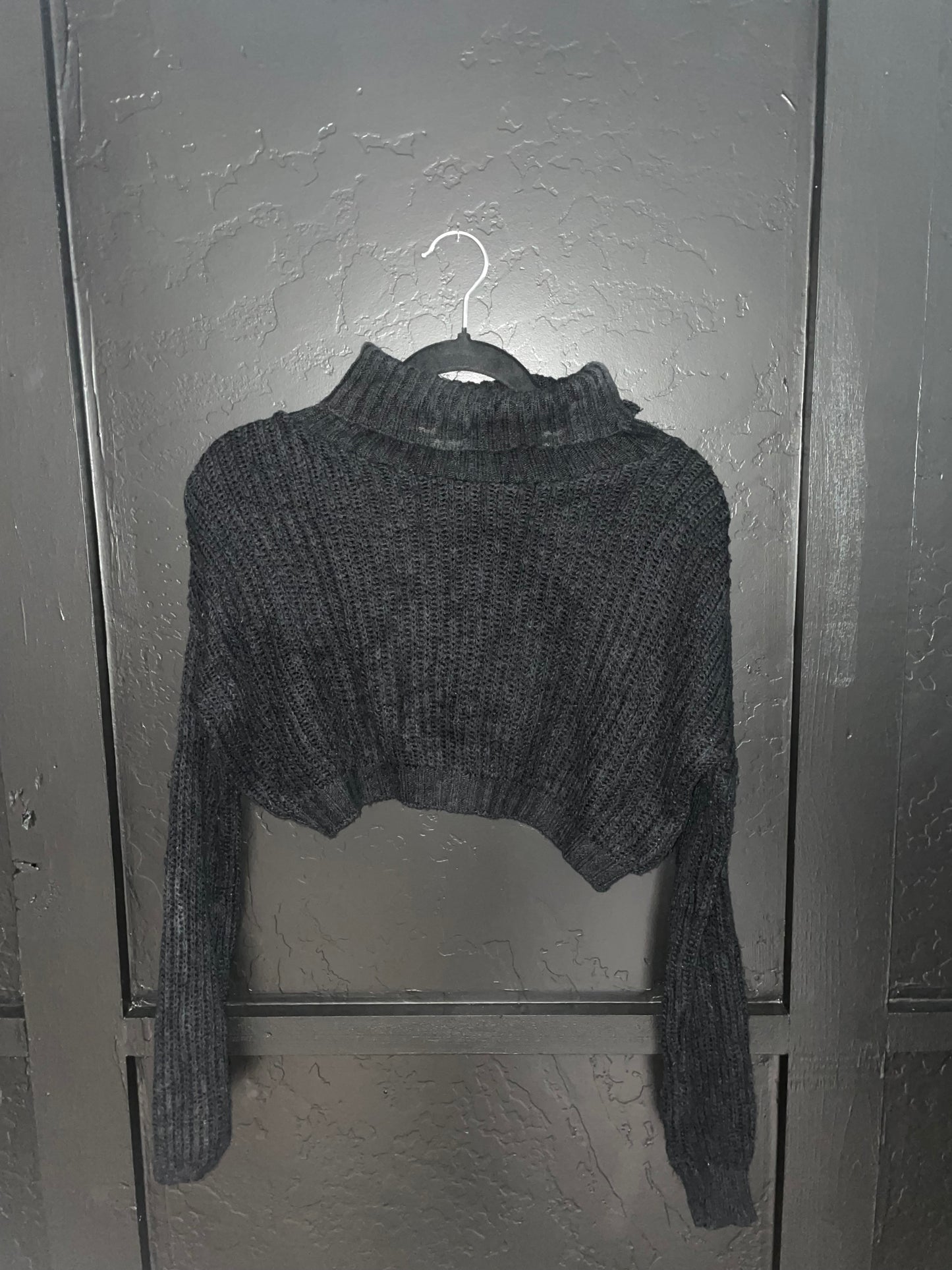 Black Cropped Knit Sweater